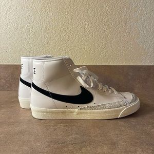 Nike Blazer Mid 77 Vintage (BRAND NEW)